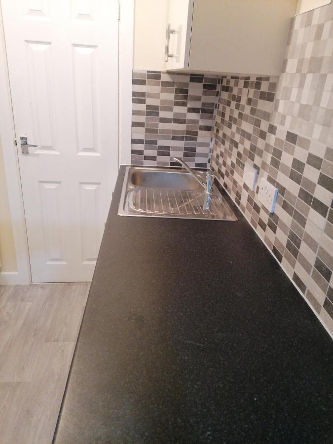 Self-Contained Studio Flat Bathrooms Kitchens Upgrade Locations To City Centre 15 Minutes Walking Distance Nottingham Universities Queen Hospitals City Hospitals Exterior photo